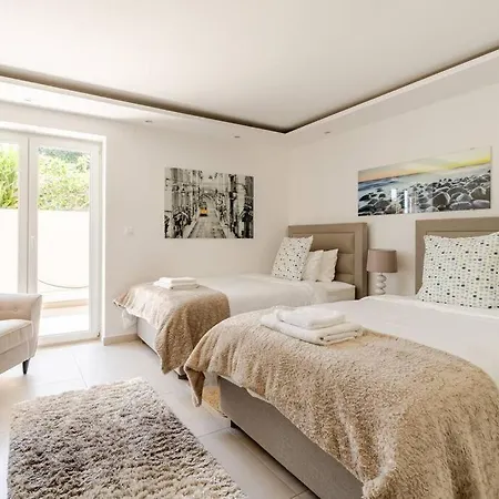 Blue Views With Heated Pool & Jacuzzi Вилла Дубровник