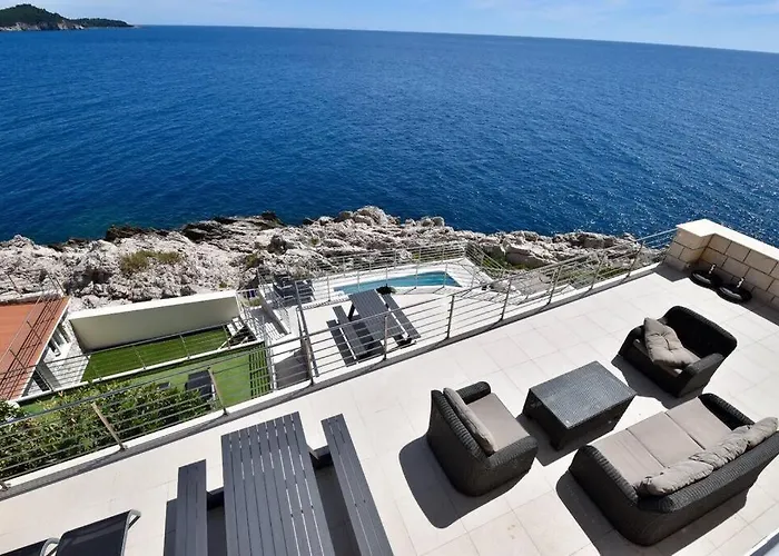 Blue Views With Heated Pool & Jacuzzi