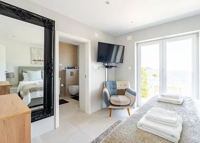 Blue Views With Heated Pool & Jacuzzi Ντουμπρόβνικ