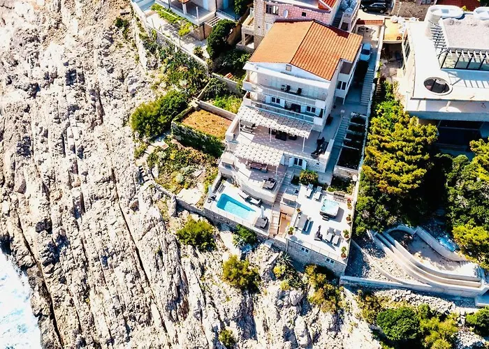 Blue Views With Heated Pool & Jacuzzi
