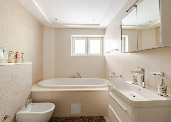 Blue Views With Heated Pool & Jacuzzi فيلة