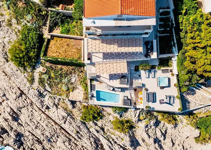 Blue Views With Heated Pool & Jacuzzi فيلة دوبروفينك