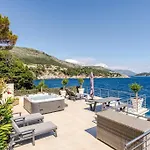 빌라 Blue Views With Heated Pool & Jacuzzi