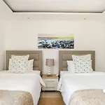 Blue Views With Heated Pool & Jacuzzi Βίλα