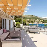 Blue Views With Heated Pool & Jacuzzi *
